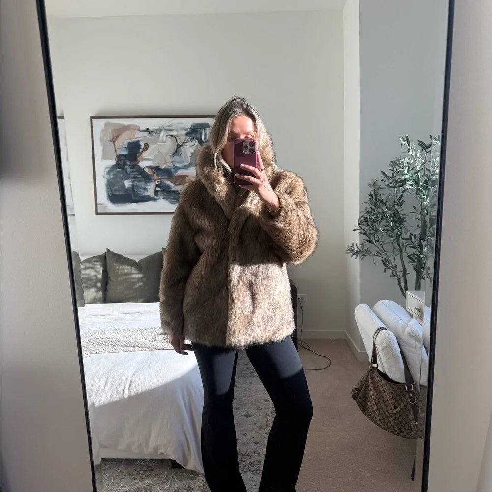 Abercrombie Faux Fur Coat - Picture 3 of 3